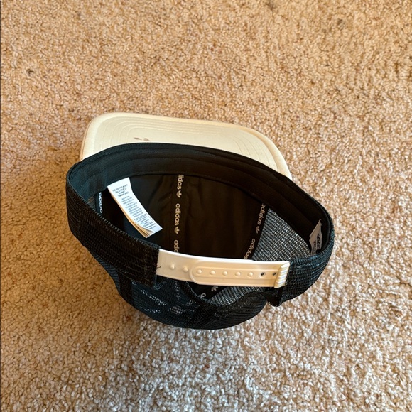 Adidas Originals TH Trucker Hat - Picture 4 of 4